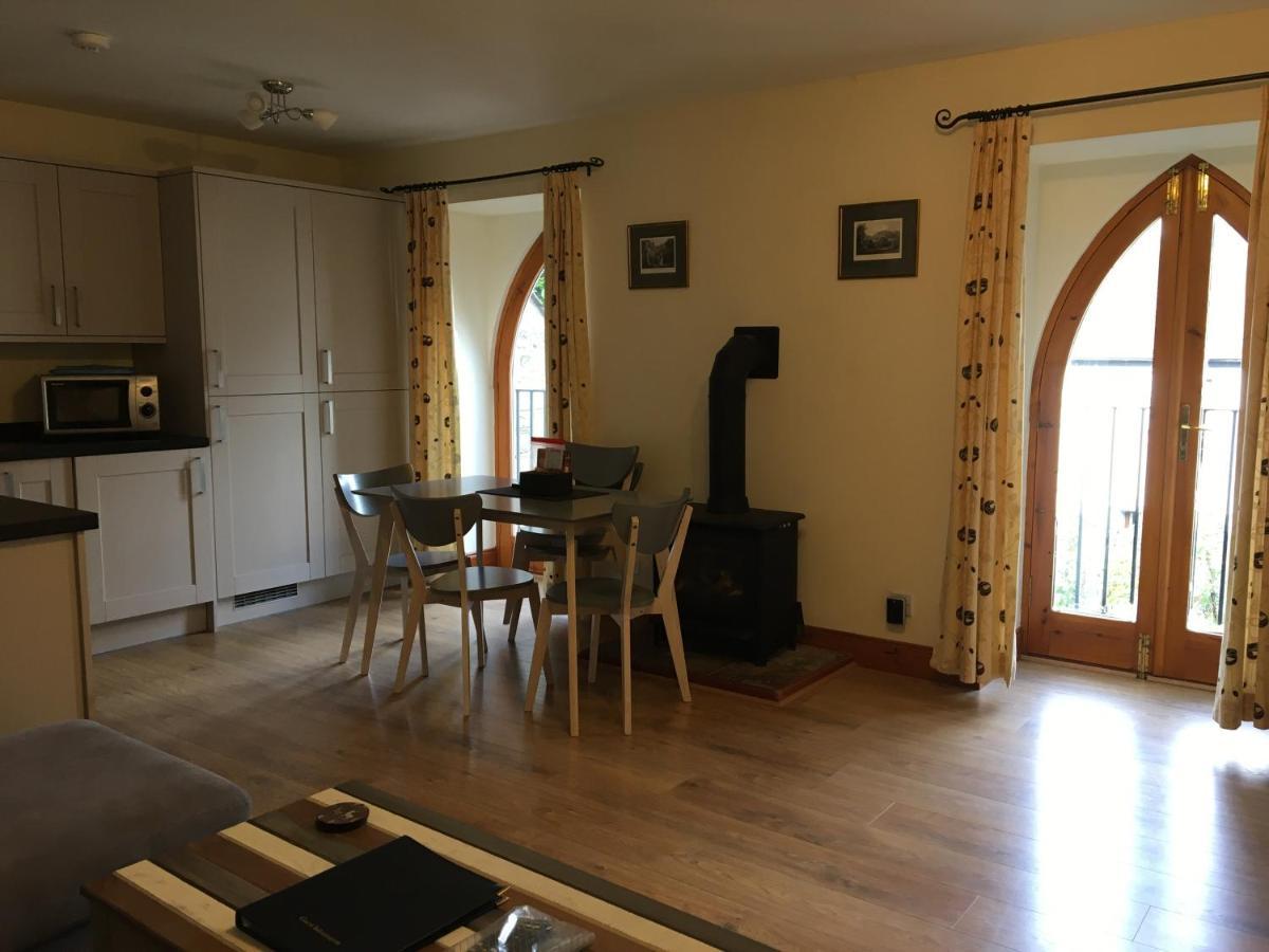 Lairds And Keepers Apartments 던켈드 외부 사진